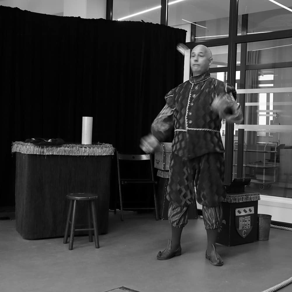 Spectacle l'Elixir crestois à la médiathèque Latour-Maubourg