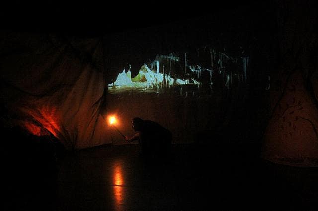 Spectacle autour de la grotte Chauvet proposé par la compagnie Zinzoline de Saint-Péray (07) - Ardèche