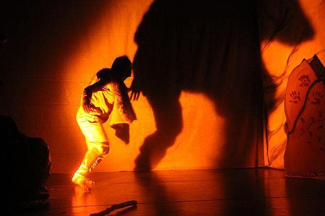 Spectacle autour de la grotte Chauvet proposé par la compagnie Zinzoline de Saint-Péray (07) - Ardèche