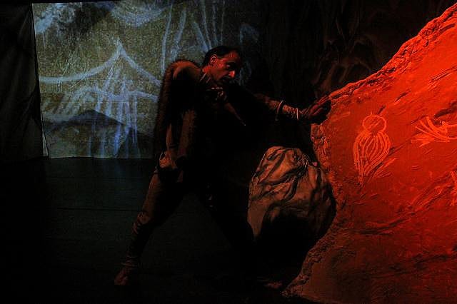 Spectacle autour de la grotte Chauvet proposé par la compagnie Zinzoline de Saint-Péray (07) - Ardèche