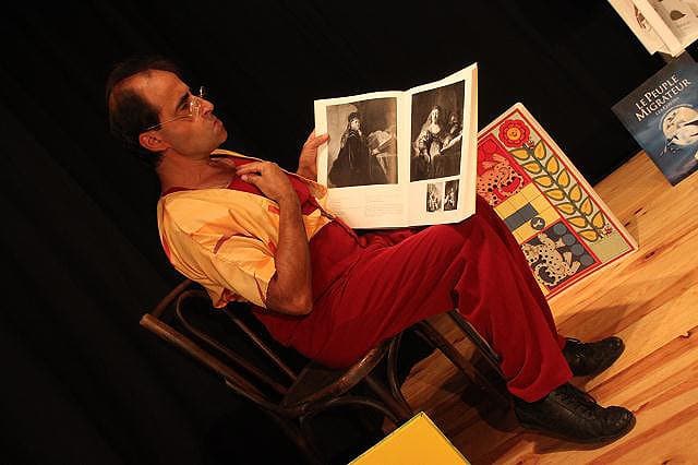 Spectacle de la compagnie Zinzoline autour de la lecture - Histoires sans parole