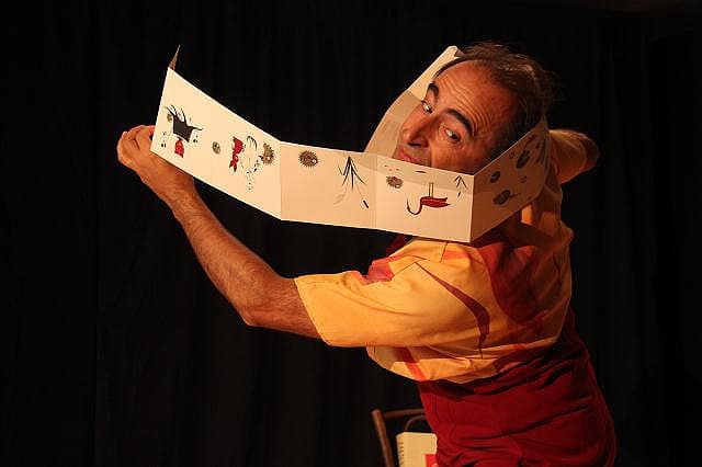 Spectacle de la compagnie Zinzoline autour de la lecture - Histoires sans parole