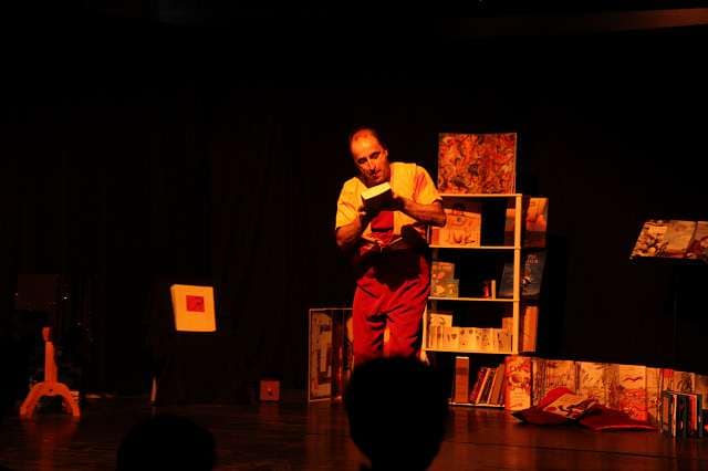 Intervention de la compagnie Zinzoline à l'OMS (Organisation mondiale de la santé) à Genève