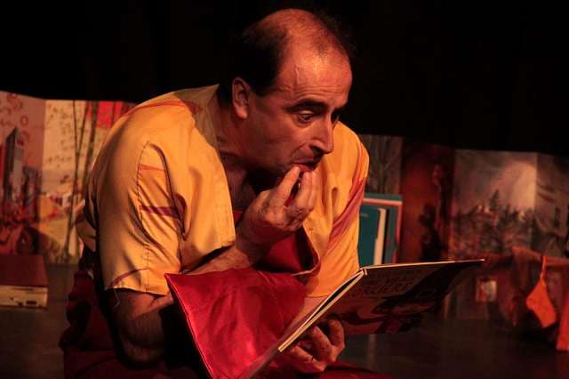 Intervention de la compagnie Zinzoline à l'OMS (Organisation mondiale de la santé) à Genève