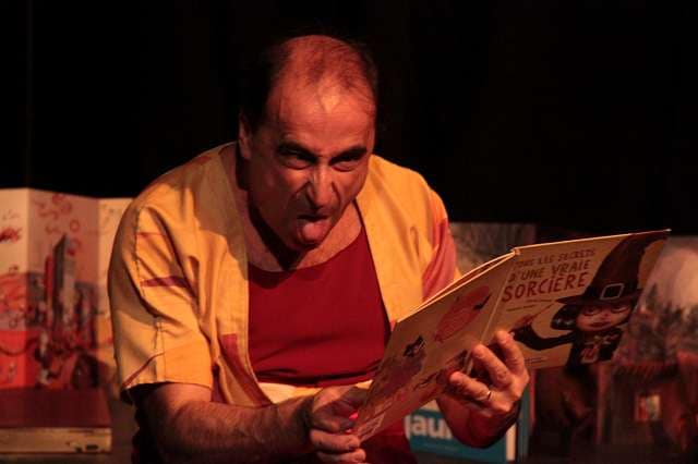 Intervention de la compagnie Zinzoline à l'OMS (Organisation mondiale de la santé) à Genève