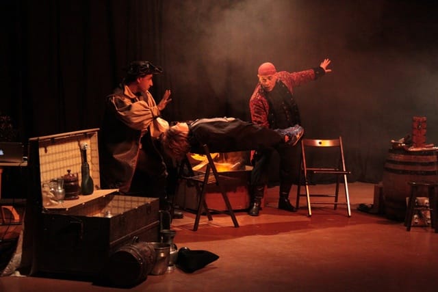 Les Frères de la côte, spectacle de la compagnie Zinzoline et d'Absolu théâtre, représentation du 13/02/2015 à la Cacharde