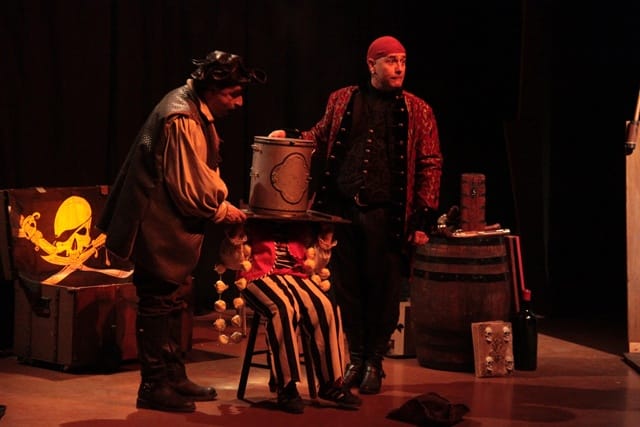 Les Frères de la côte, spectacle de la compagnie Zinzoline et d'Absolu théâtre, représentation du 13/02/2015 à la Cacharde