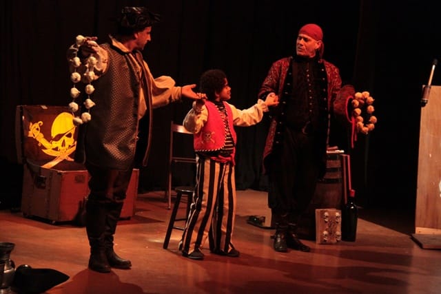 Les Frères de la côte, spectacle de la compagnie Zinzoline et d'Absolu théâtre, représentation du 13/02/2015 à la Cacharde