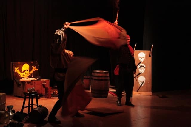 Les Frères de la côte, spectacle de la compagnie Zinzoline et d'Absolu théâtre, représentation du 13/02/2015 à la Cacharde