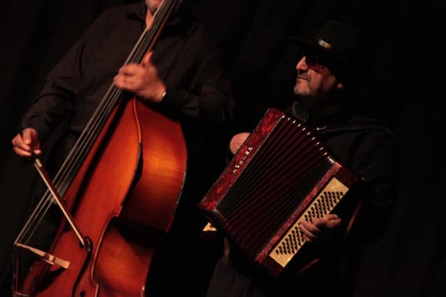 Concert de Urs Karpatz à la Cacharde à Saint-Péray