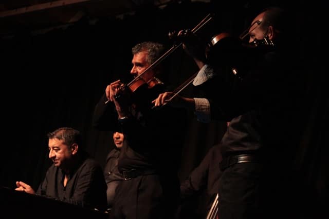 Concert de Urs Karpatz à la Cacharde à Saint-Péray