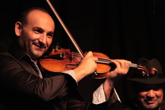 Concert de Urs Karpatz à la Cacharde à Saint-Péray