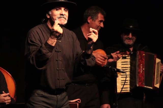 Concert de Urs Karpatz à la Cacharde à Saint-Péray