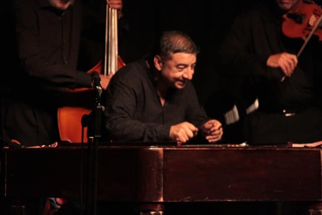 Concert de Urs Karpatz à la Cacharde à Saint-Péray