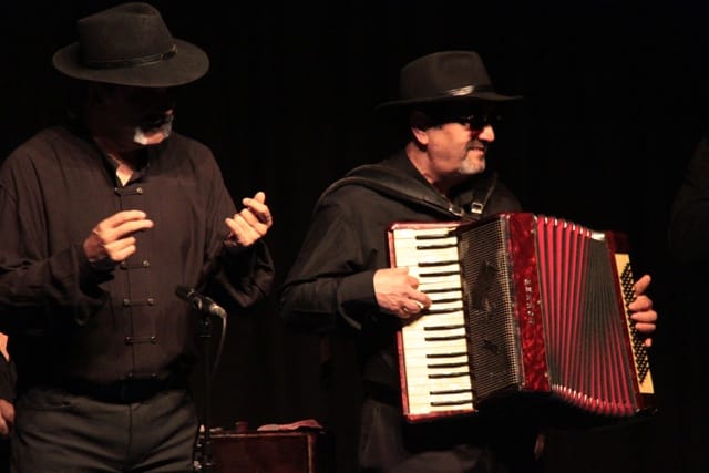 Concert de Urs Karpatz à la Cacharde à Saint-Péray