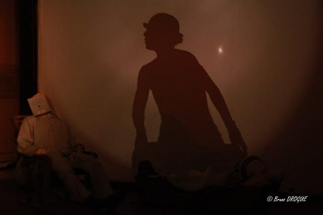 Festival l'enfance de l'art organisé par Zinzoline en 2016 - spectacle compagnie Tout Court