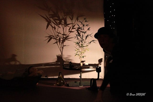 Festival l'enfance de l'art organisé par Zinzoline en 2016 - spectacle compagnie Tout Court