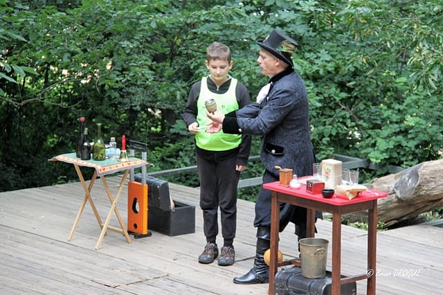 Festival l'enfance de l'art organisé par Zinzoline en 2016